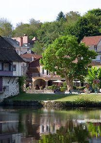 Logis Hotel Les Flots Bleus Beaulieu-sur-Dordogne Zewnętrze zdjęcie