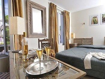 Logis Hotel Les Flots Bleus Beaulieu-sur-Dordogne Zewnętrze zdjęcie